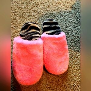 Pink Zebra House Slippers | Size Medium | Y2K, 2000s, Comfortable, Gifts